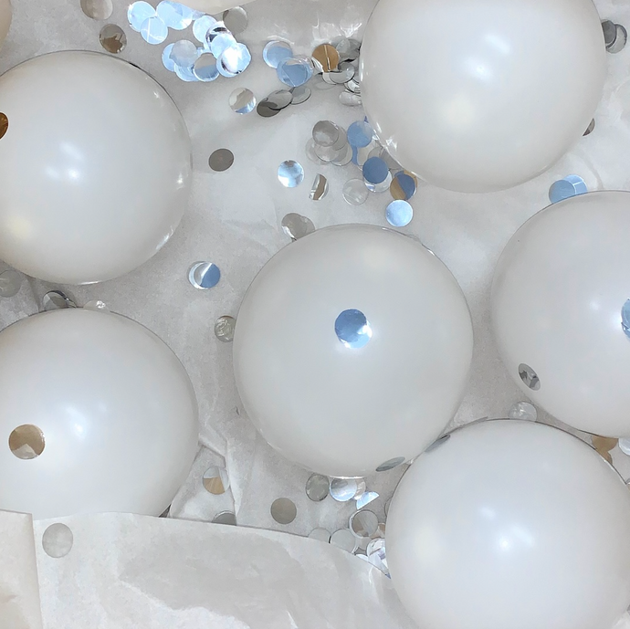 Mini White Balloon Base